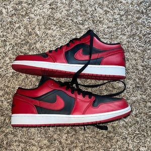 Nike Air Jordan 1 low sneakers